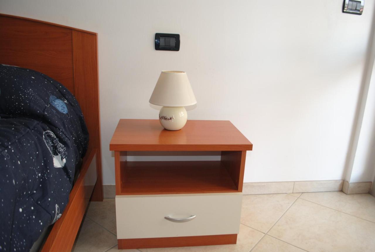 Appartamento A Marina dʼAndora Bagian luar foto