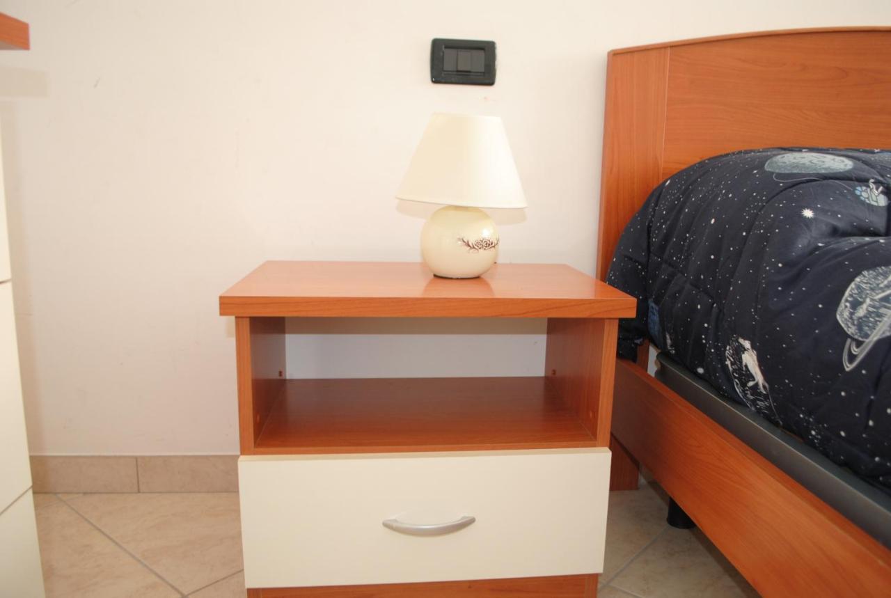 Appartamento A Marina dʼAndora Bagian luar foto